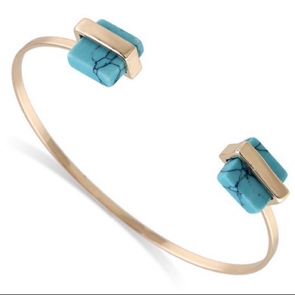 LAST 1! 🎁 || Gold Turquoise Bangle Cuff Bracelet - Picture 6 of 6